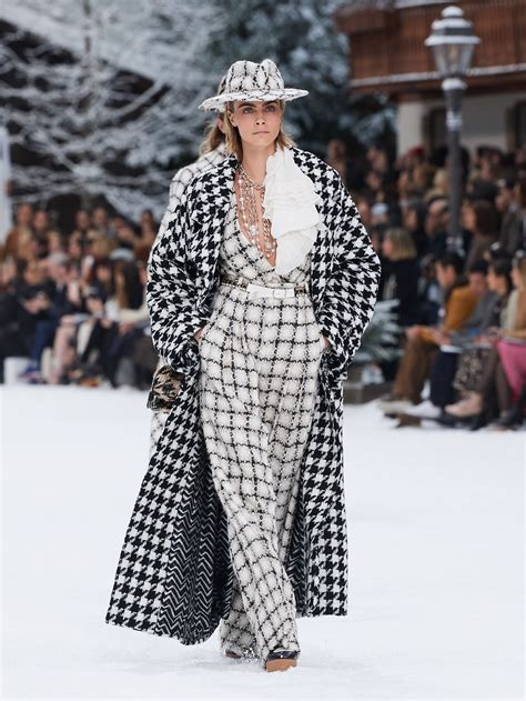 karl lagerfeld chanel show 2019|karl lagerfeld famous looks.